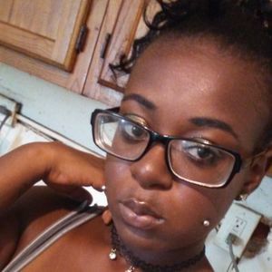 Meet your Posher, Ivory