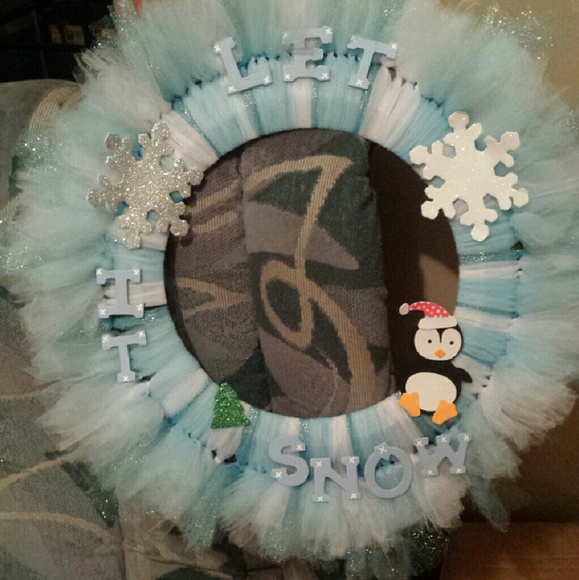 Let It Snow Wreath