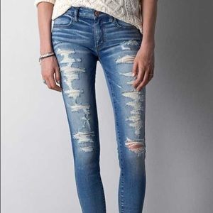 AEO Mid-Rise Destroyed Jegging Ankle