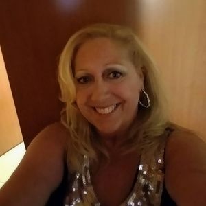 Meet your Posher, Yana