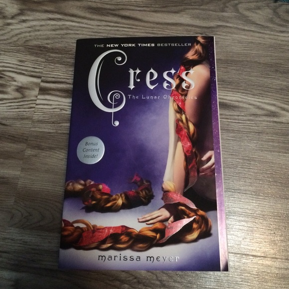 Cress (Book #3 of Cinder series)