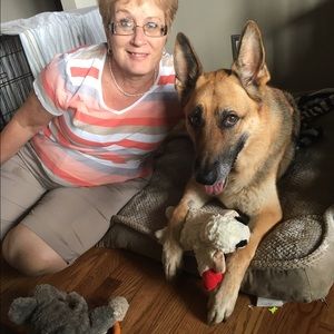 Meet your Posher, Debra