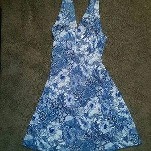 Womens dress size m