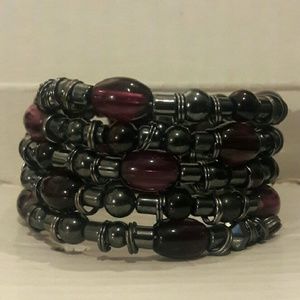 Unisex memory wire beaded bracelet