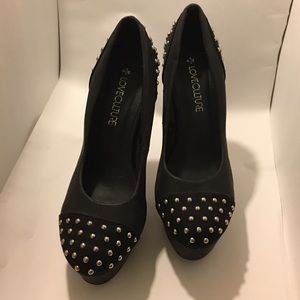 Black high heels 👠