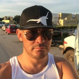 Meet your Posher, Johnny