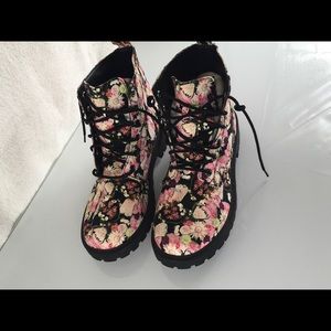 Floral H&M army boots Brand
