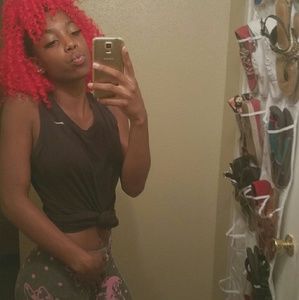 Meet your Posher, Shawna