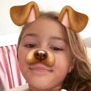 Meet your Posher, Mia