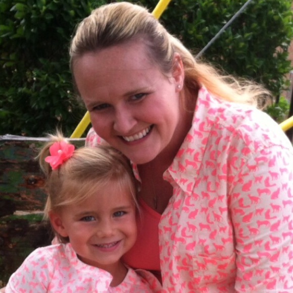 Meet your Posher, Stephanie - Picture 1 of 1