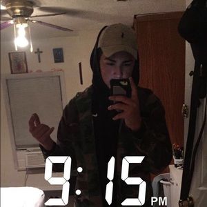 Meet your Posher, Giovanni