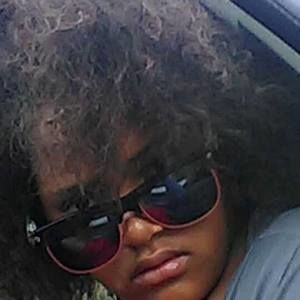 Meet your Posher, Aly