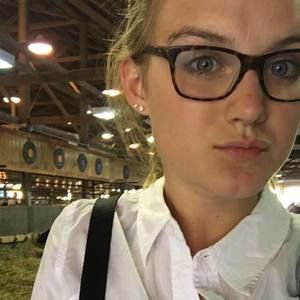 Meet your Posher, Zoe