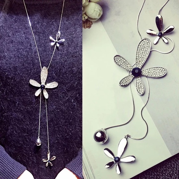 Flower crystal necklace - Picture 1 of 4