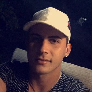 Meet your Posher, Luis