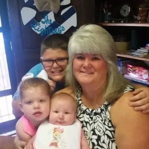 Meet your Posher, Sissy