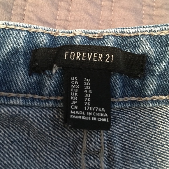 Shorts. Size 30. - Picture 3 of 3