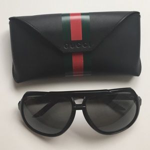 Gucci sunglasses with Case