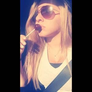 Meet your Posher, Lillian