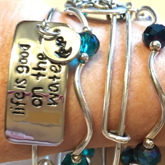 ✅Life is Good on the Water Bracelet✅ - Picture 4 of 4