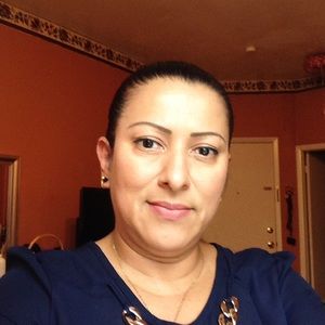 Meet your Posher, Ana