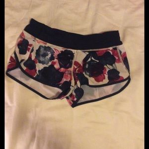 Lulu lemon speed short size 6 new without tags