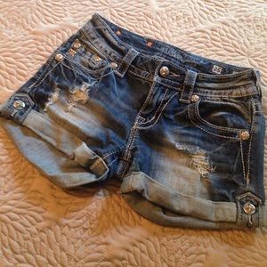 Cuffed MISS ME shorts