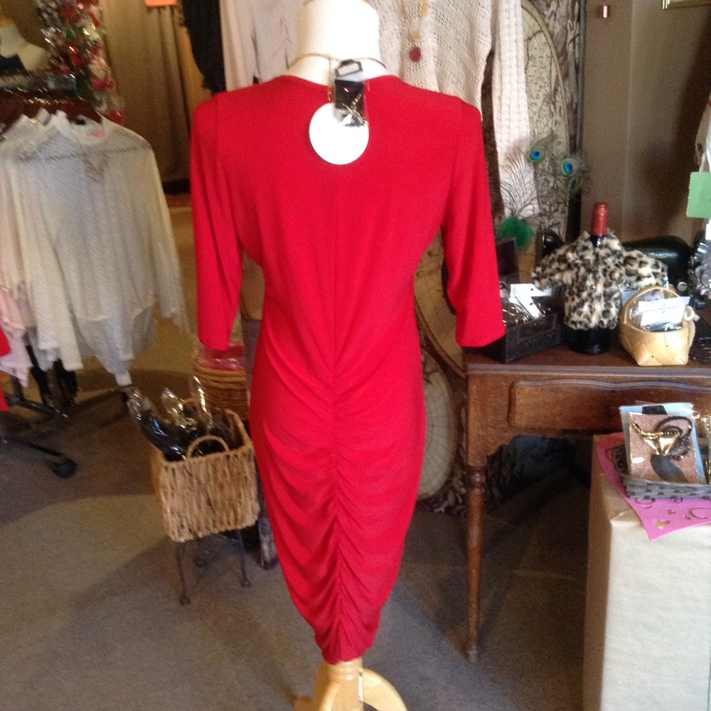 Red Women's Size Dress-HOST PICK🏵 Clearance - Picture 3 of 4