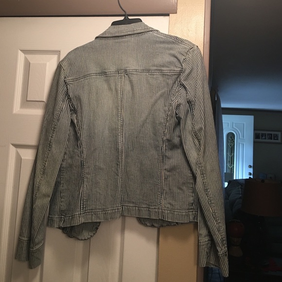 Denim jacket - Picture 3 of 3