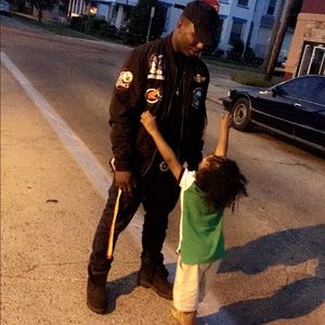 Meet your Posher, Larry