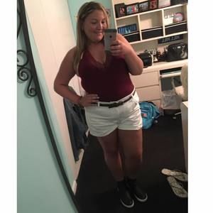 Meet your Posher, Hilary