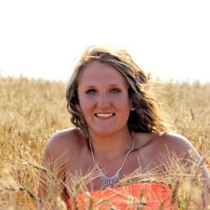 Meet your Posher, Courtney