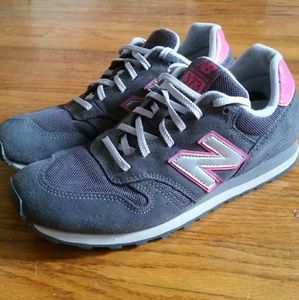 New Balance 373 Womens size 8.5