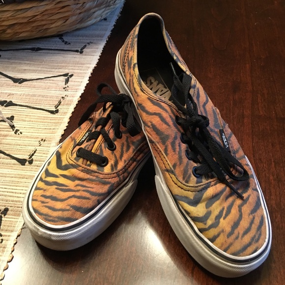 Tiger print Vans!