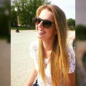 Meet your Posher, Dana