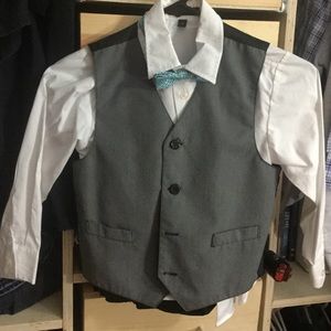 Boys suit size 7