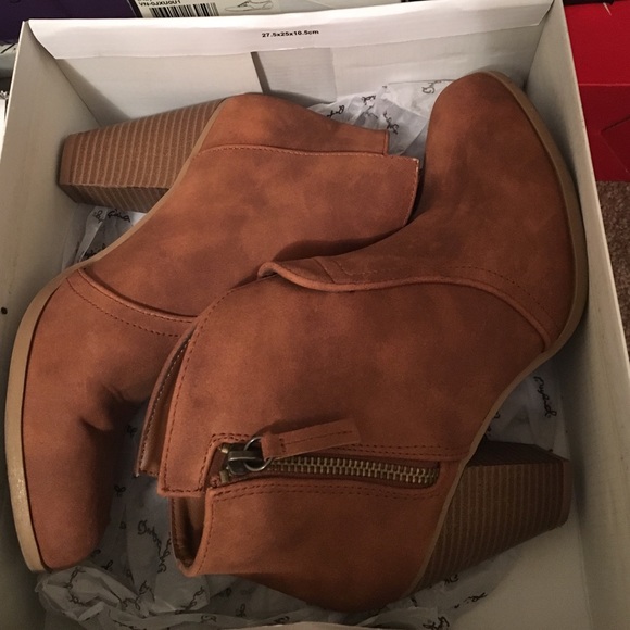 Cognac Booties.