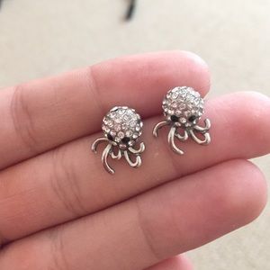 Cute octopus earrings!