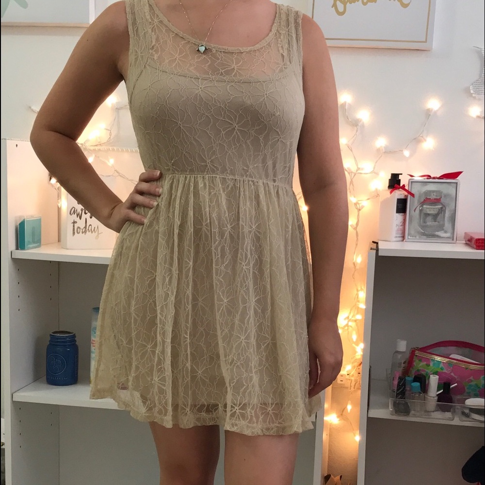 💚SOLD💚🎀Lace Mini Dress🎀 - Picture 5 of 5