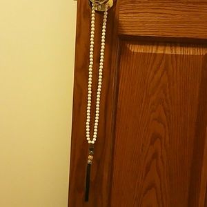 Stella & Dot long pearl necklace