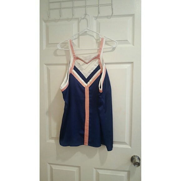 Tank top - Picture 2 of 3