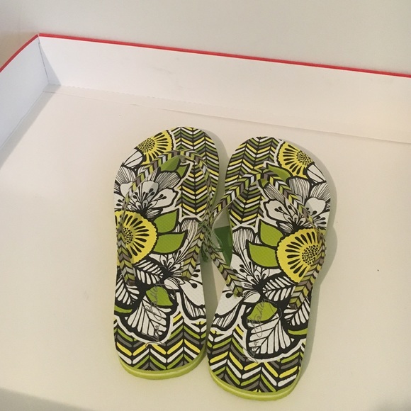 Vera Bradley flip flops