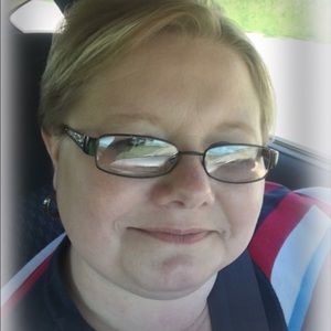 Meet your Posher, Lacy