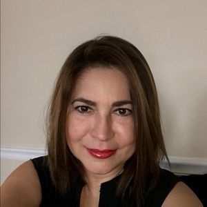 Meet your Posher, Lilia