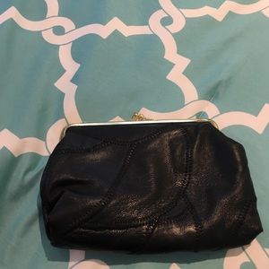 black hand clutch