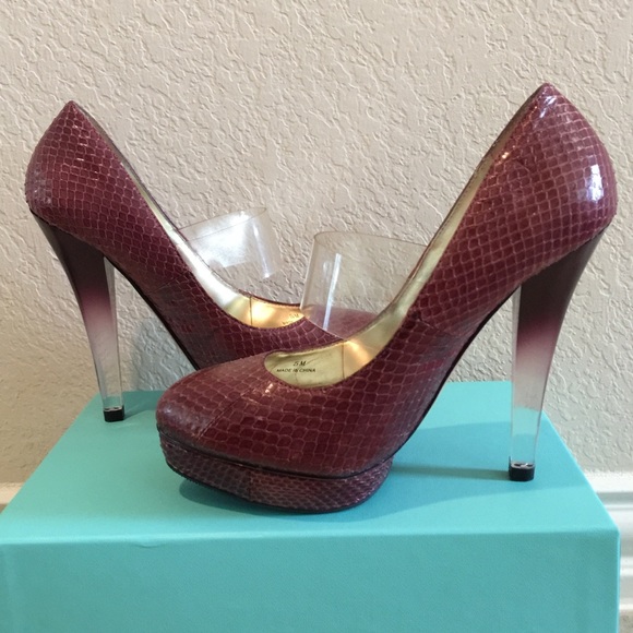 Charles David Maroon snake skin size 5