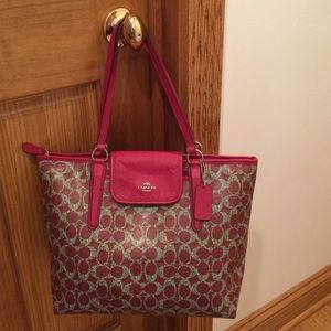 Coach Ward Tote in Signature Coated Canvas (Red)