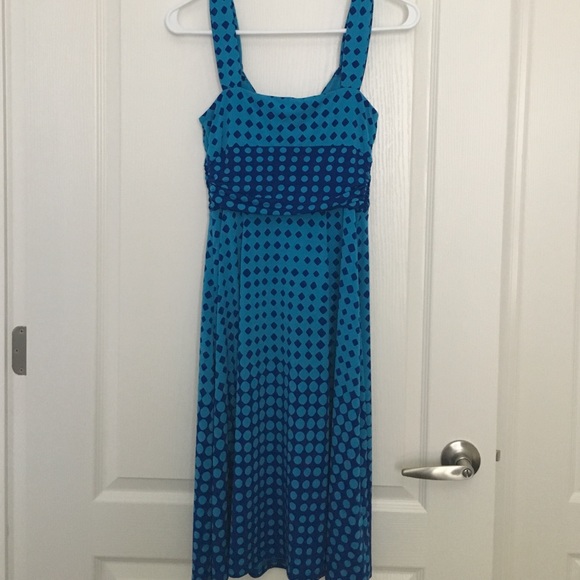 Ann Taylor summer dress, size 0. Cute! Like new. - Picture 3 of 4