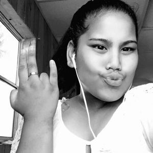 Meet your Posher, Calinda