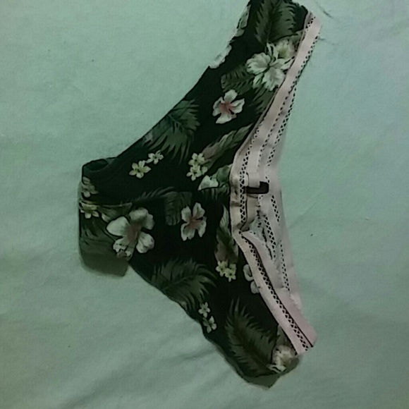 Not into pink - Picture 2 of 2